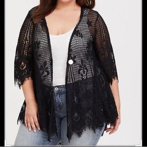 Torrid NWT Black Lace Kimono size 1/2